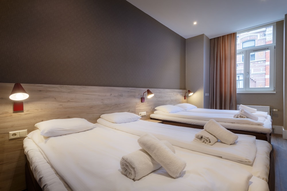 Quadruple Room photo 2