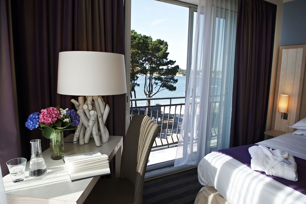 Standard Double Room, Sea View (spa access) - Photo 6