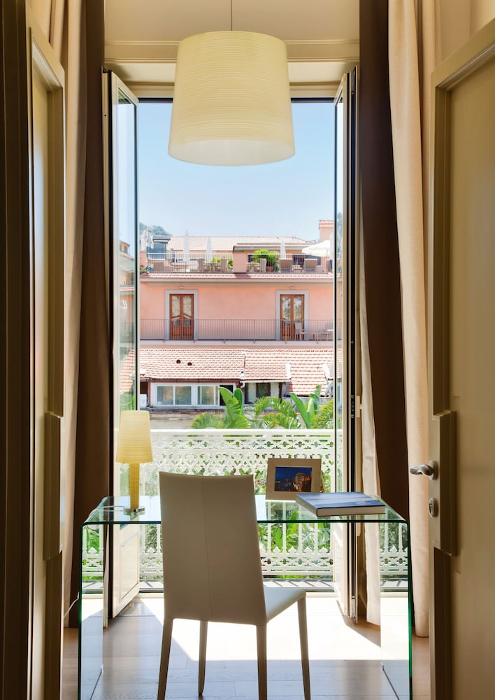 Two Bedroom Villa (Non Smoking) thumbnail 6
