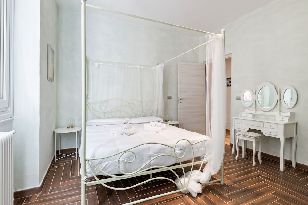 Apartment, 3 Bedrooms, Non Smoking photo 2