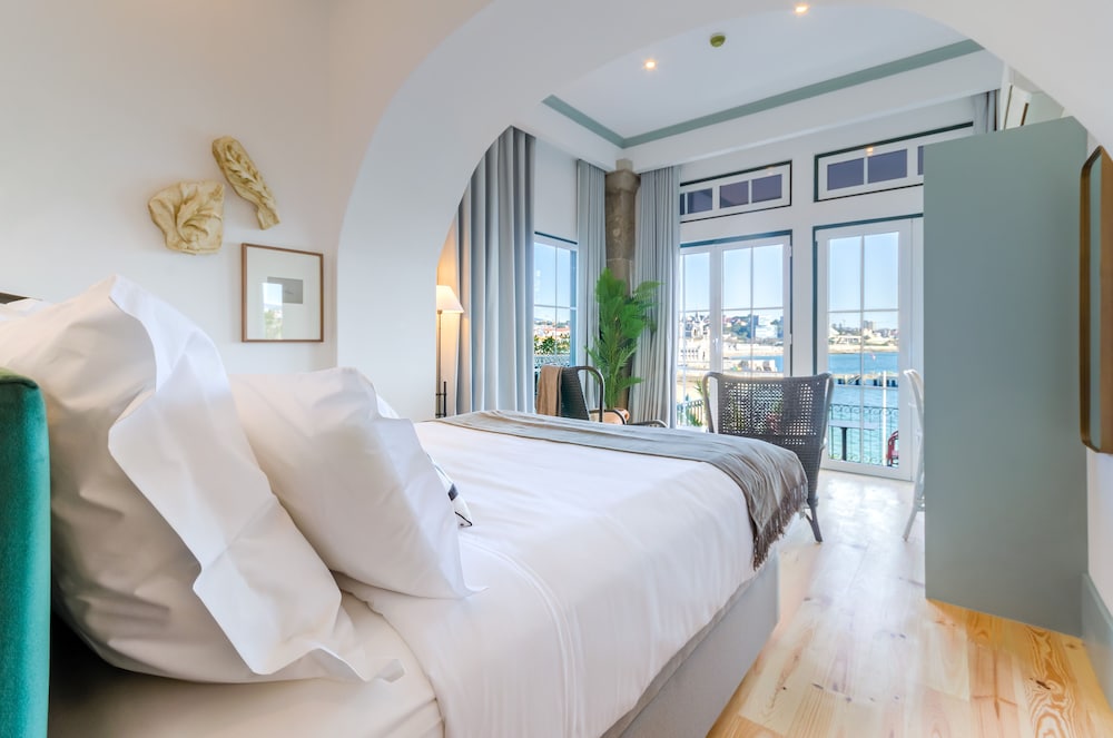 Deluxe Sea View photo 1