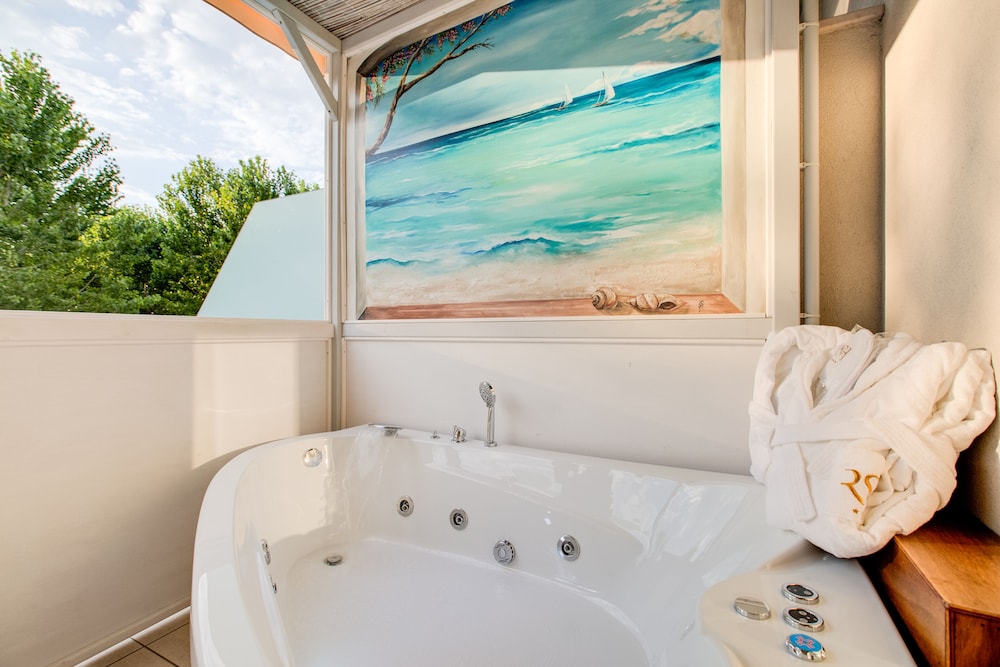 Superior Double Room, 1 Double Bed, Hot Tub photo 2