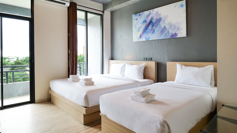 Deluxe Triple Room - Photo 1