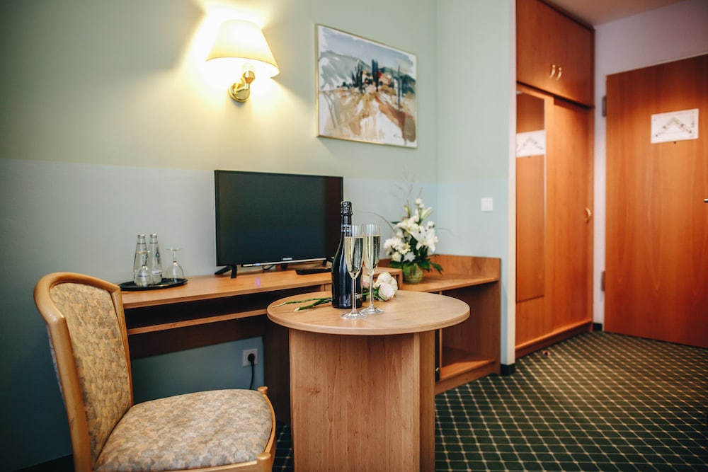 Double or Twin Room photo 3