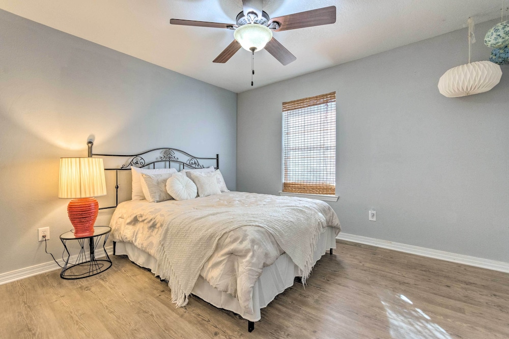 House (4 Bedrooms) photo 2