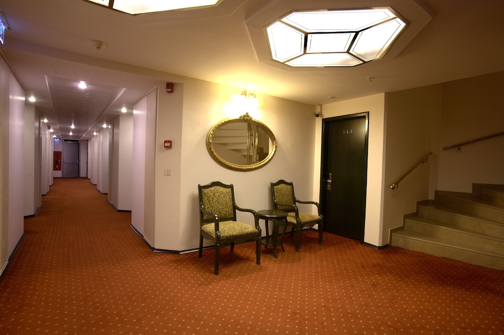 Royal Suite Room (Sea View- Old City View) photo 2