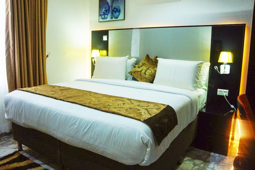Deluxe Room - Photo 4