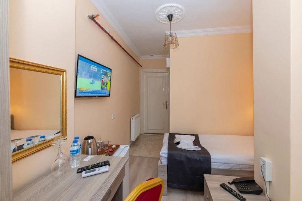 Standard Single Room photo 2