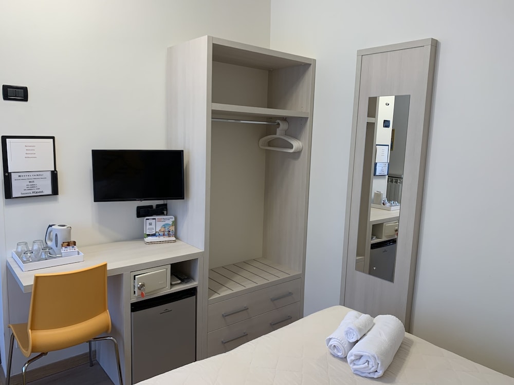 Premium Double or Twin Room - Photo 20