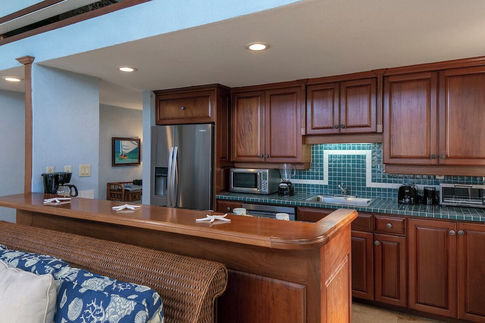 Luxury Suite Ocean View Upper 8C photo 3