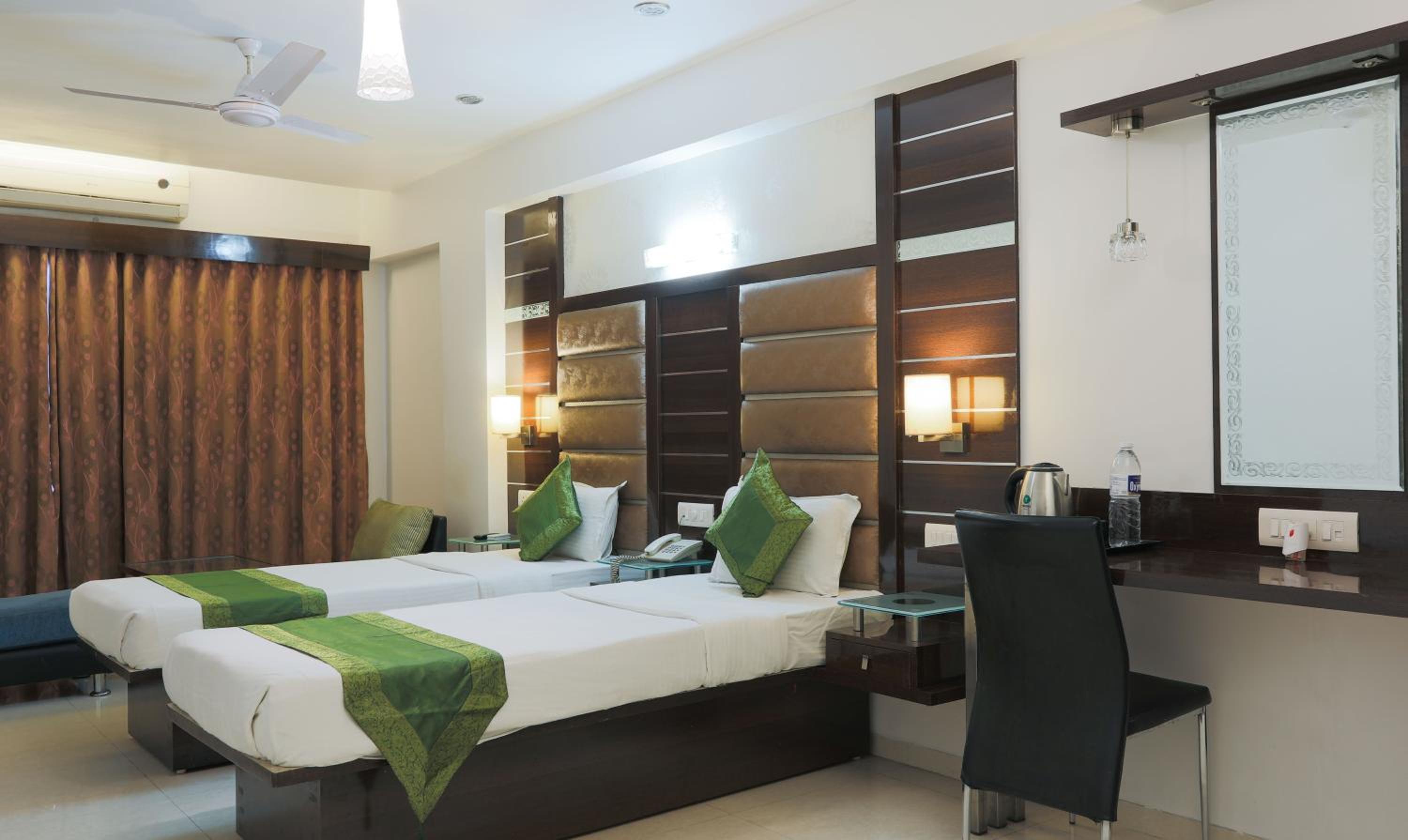 Deluxe Double Room photo 3