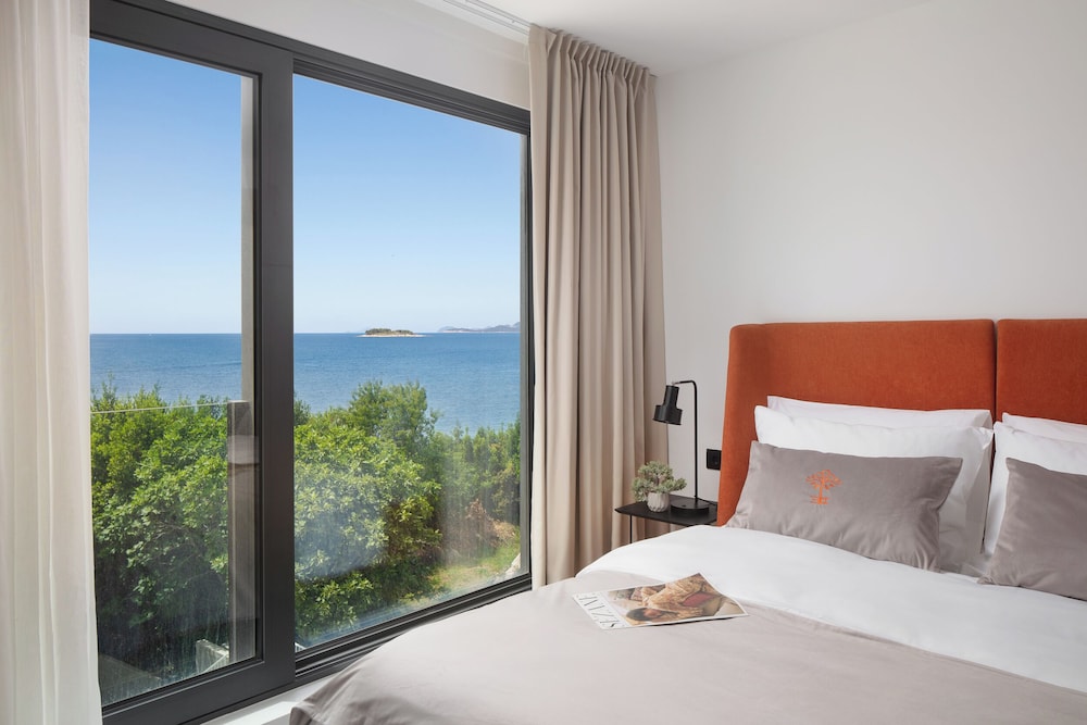 Premium Apartment, 3 Bedrooms, Balcony, Sea View