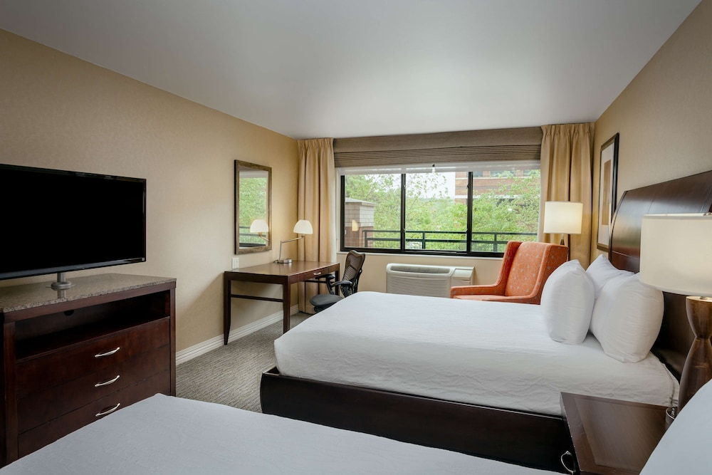 Room, Accessible photo 1