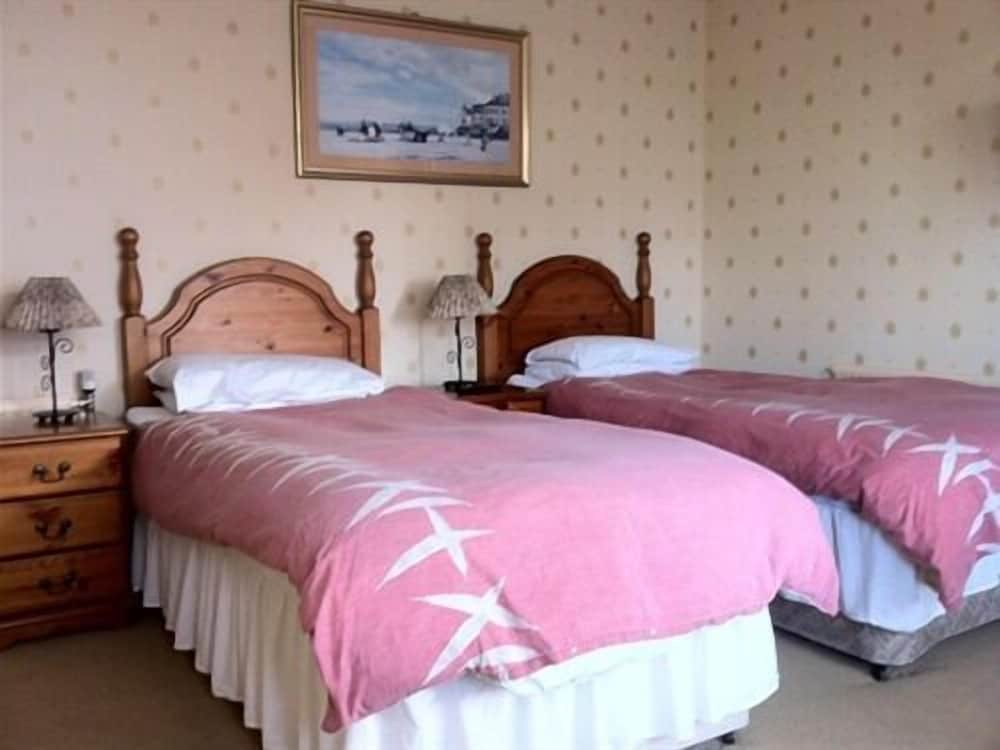 Twin Room, Ensuite photo 1