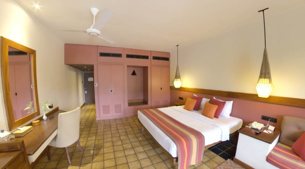 Deluxe Room - Photo 3