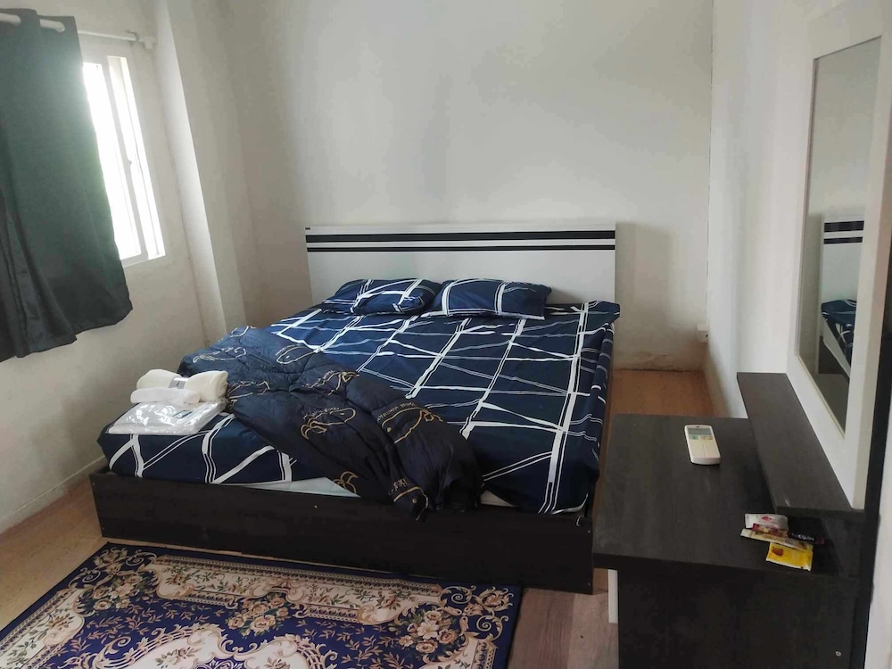 Basic Apartment, City View photo 3