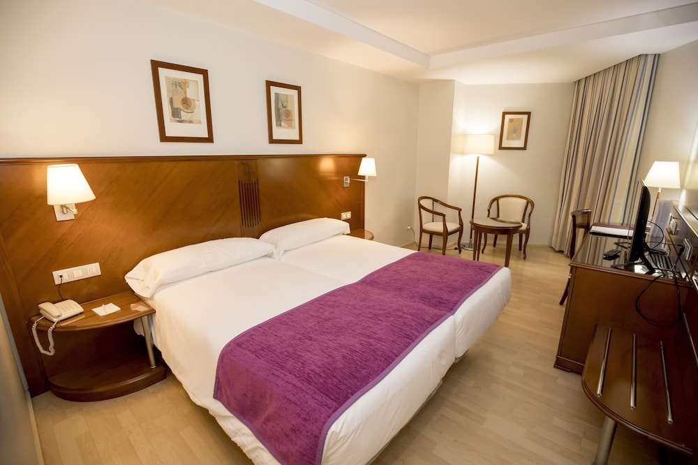 Standard Double Room Single Use photo 1