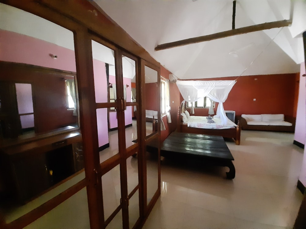 Comfort Bungalow, 1 King Bed, Non Smoking