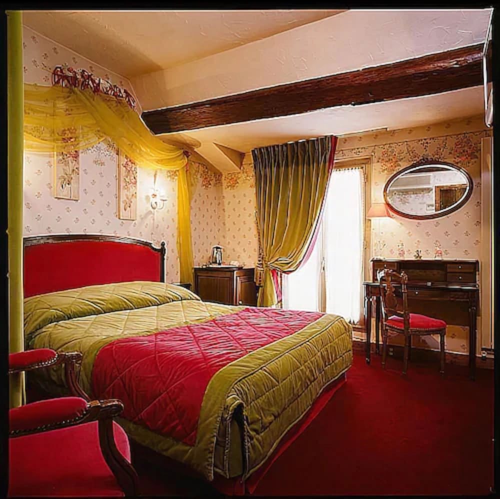 Superior Double Room, Balcony thumbnail 5
