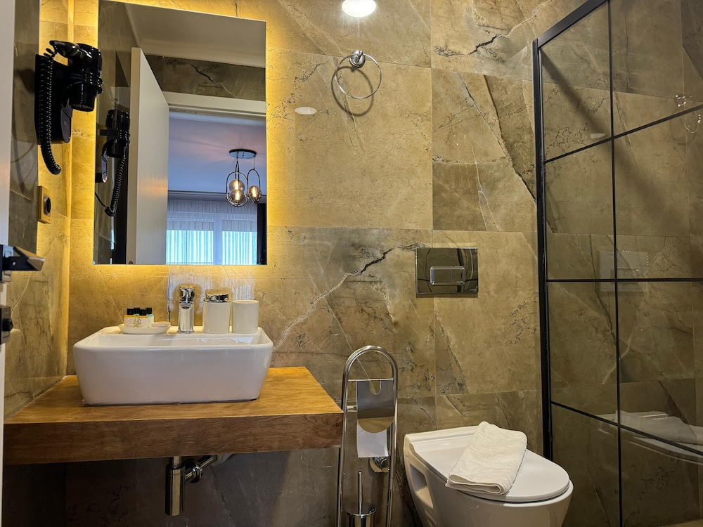 Superior Room, Sea View - Photo 23