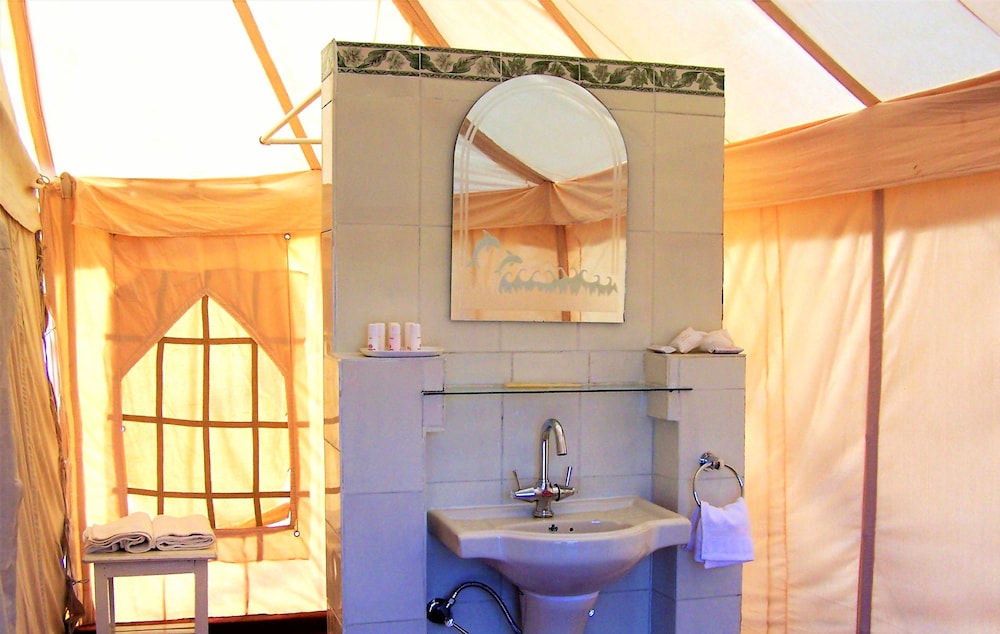 Luxury Tent, 1 King Bed, Non Smoking photo 2