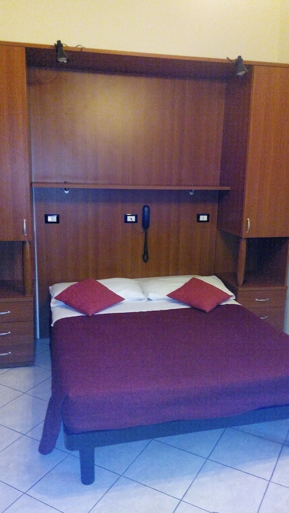 Triple Room - Photo 2