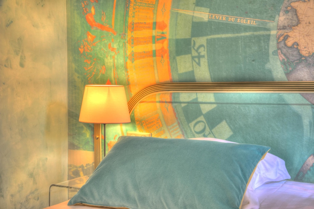 Double Room (Cathedral View) - Photo 5