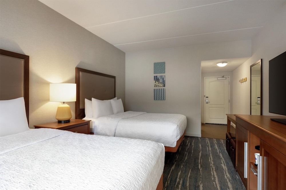 Room, 2 Queen Beds, Accessible, Non Smoking (Hearing Impaired)