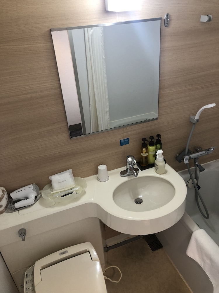 Superior Semi-double Room, Non Smoking (5 min walk from Shinagawa Station) photo 2