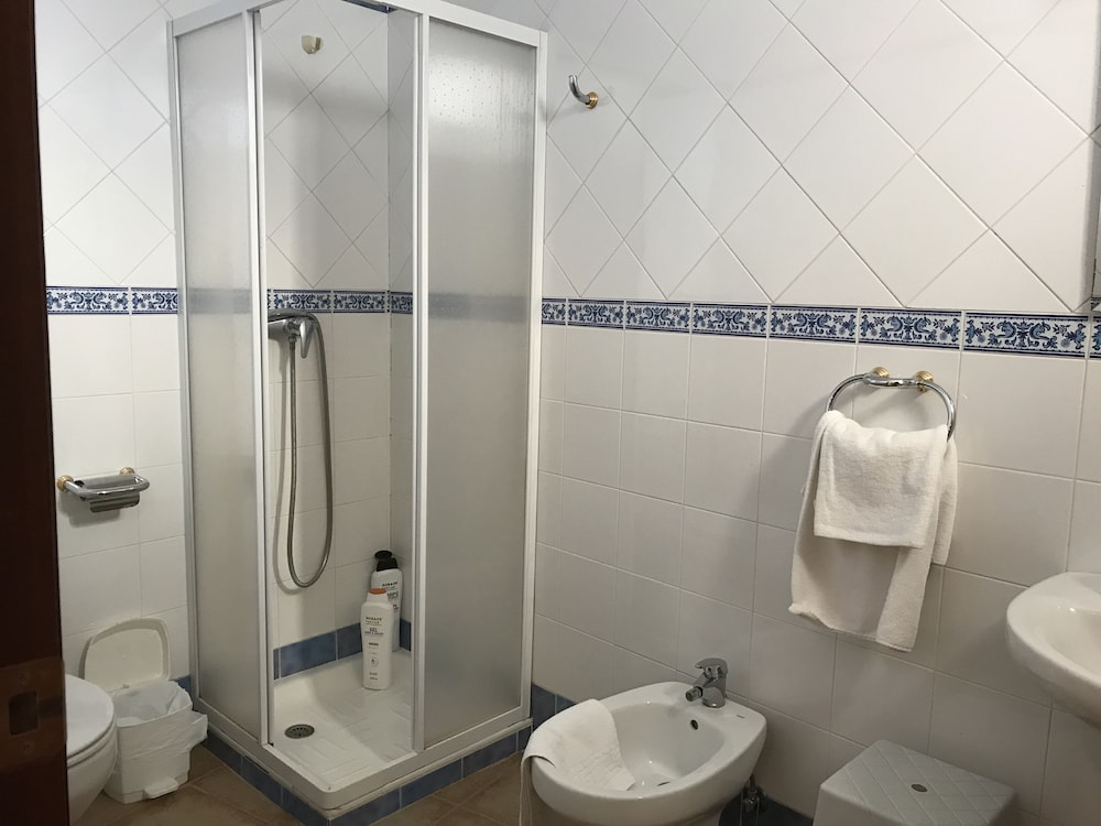Double or Twin Room photo 2
