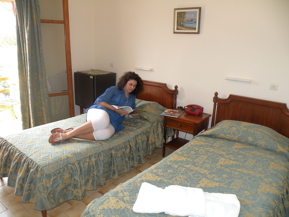 Triple Room, Terrace, Ground Floor - Photo 2