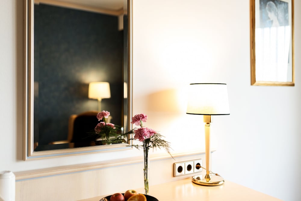Superior Double Room - Lake View Loggia - Photo 3