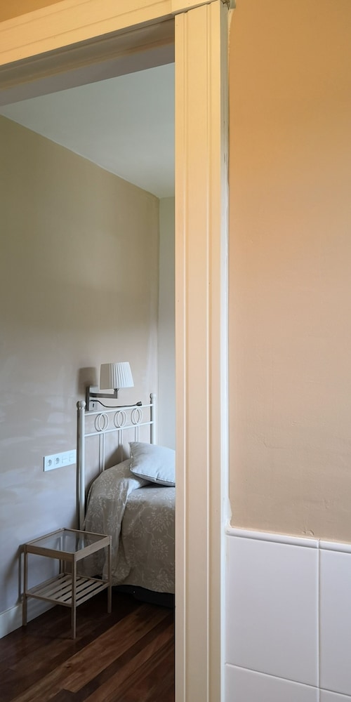 Habitación Sencilla con Vista al Jardín (Sión)