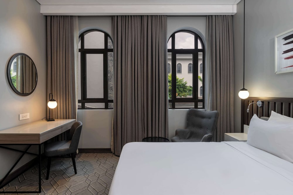 Superior Single Room, Pool View - Photo 5