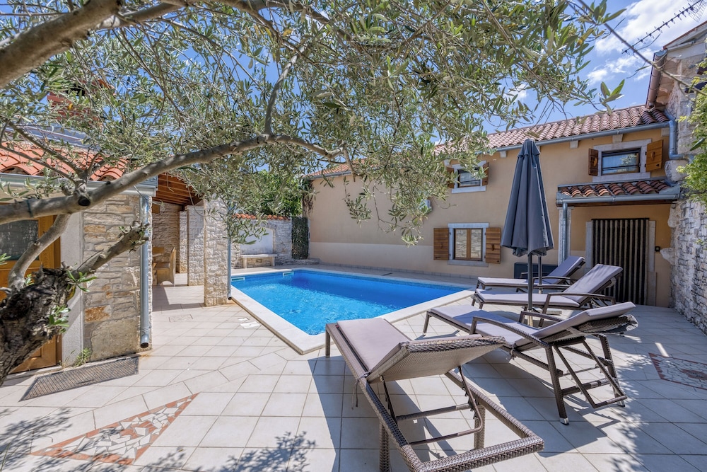 Family Villa, Multiple Bedrooms (Casa Rustica Felker)