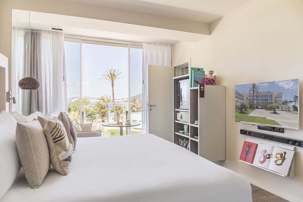 Superior Room, 2 Bedrooms, Connecting Rooms (Me)