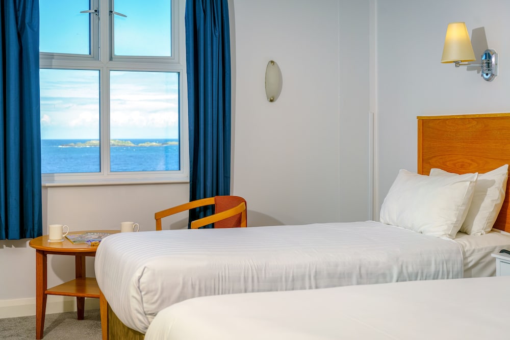 Twin Room, Non Smoking, Sea View - Photo 16