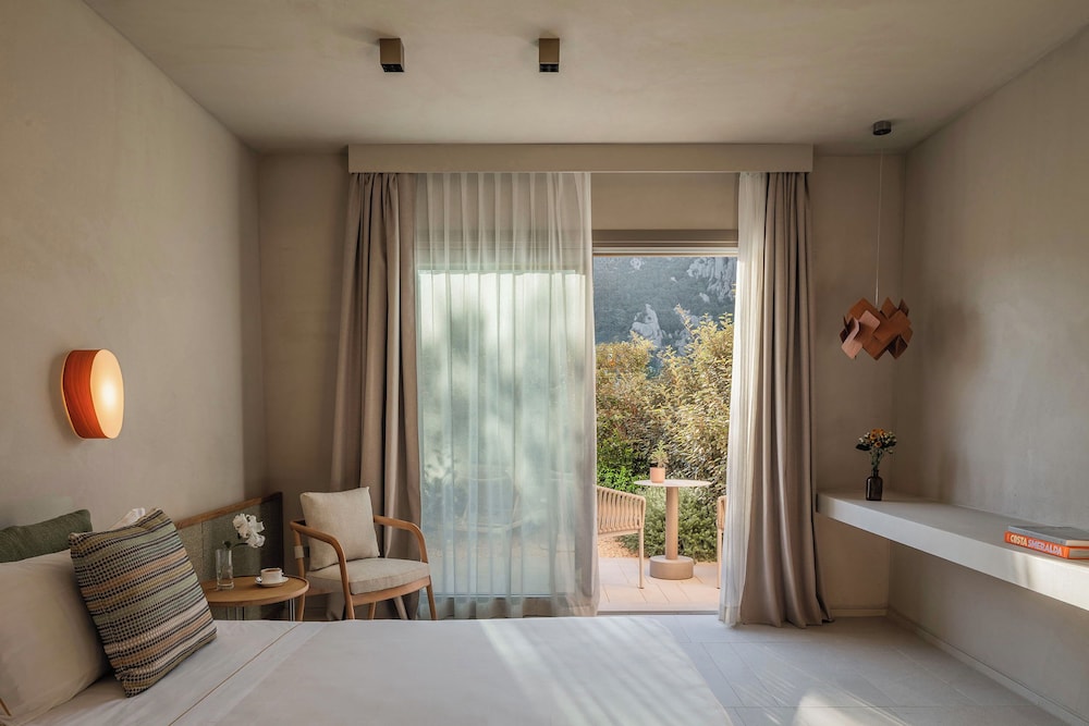 Panoramic Room