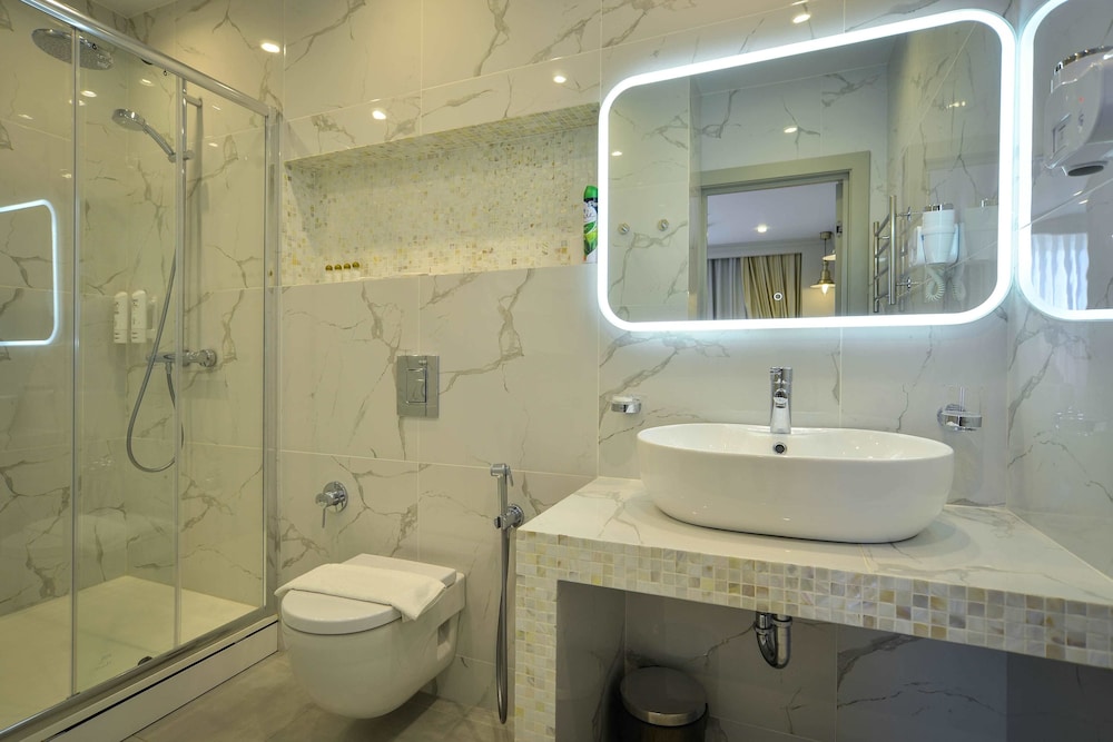 Luxury Studio Suite photo 3