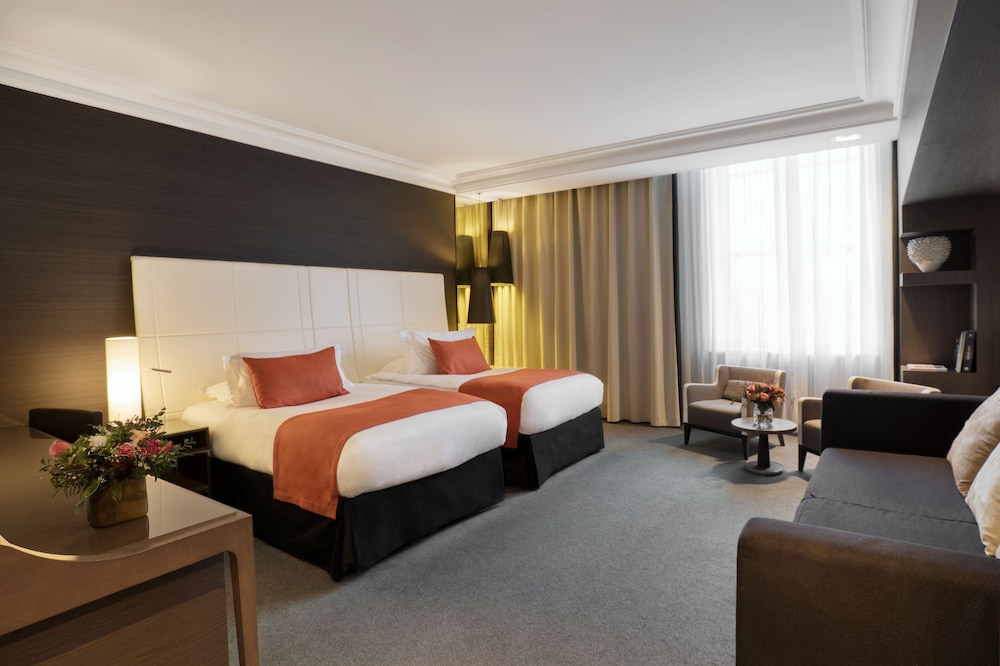 Premium Room, 2 Twin Beds - Photo 4