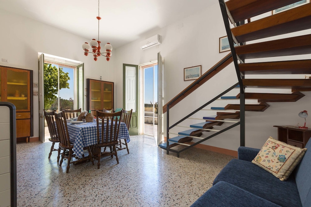 Standard Villa, 4 Bedrooms photo 2