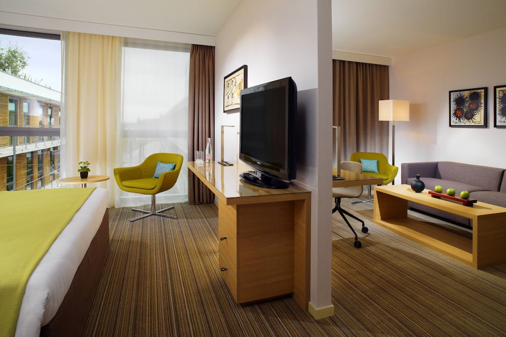 Junior Suite, Multiple Beds photo 3