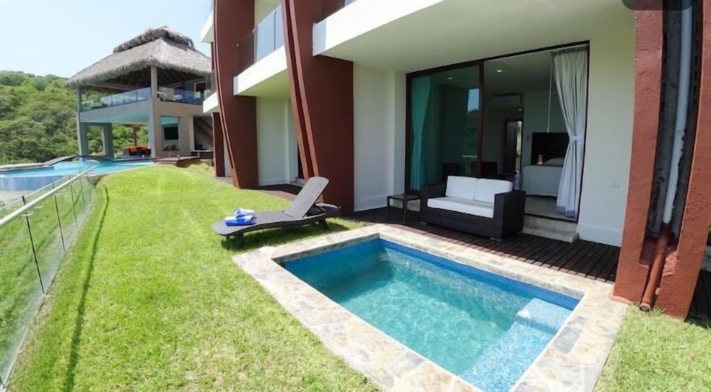 Junior Room, Private Pool