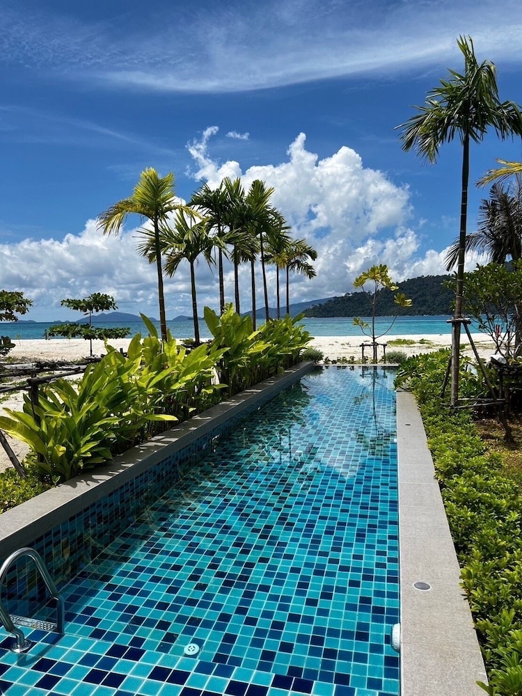 Villa, Garden View, Poolside - Photo 10