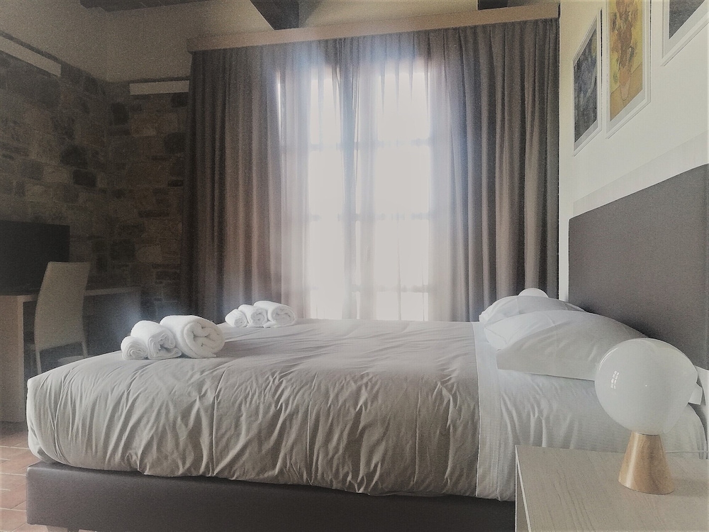 Classic Quadruple Room, Connecting Rooms