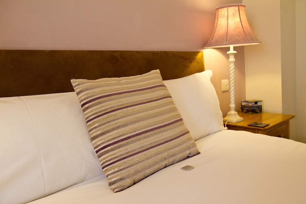 Deluxe Double or Twin Room - Photo 2