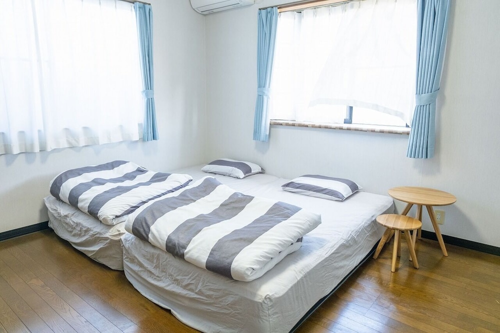 Standard Twin Room photo 1