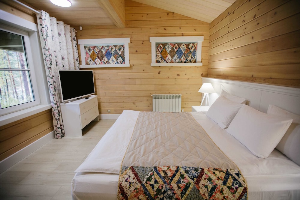 House, River View (For Two)