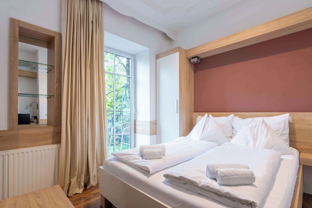 Standard Room, 1 Double Bed - Photo 1