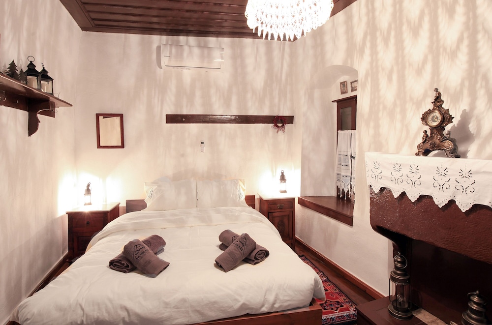 Traditional Villa photo 1